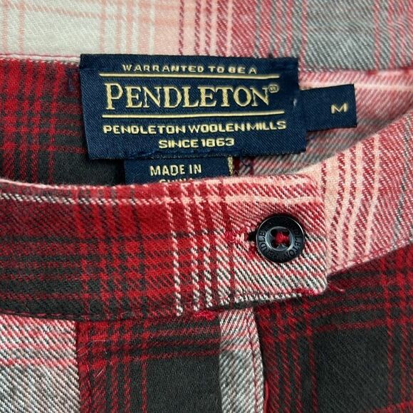Pendleton Red and gray plaid button front flannel shirt with tab collar size med - Picture 7 of 10